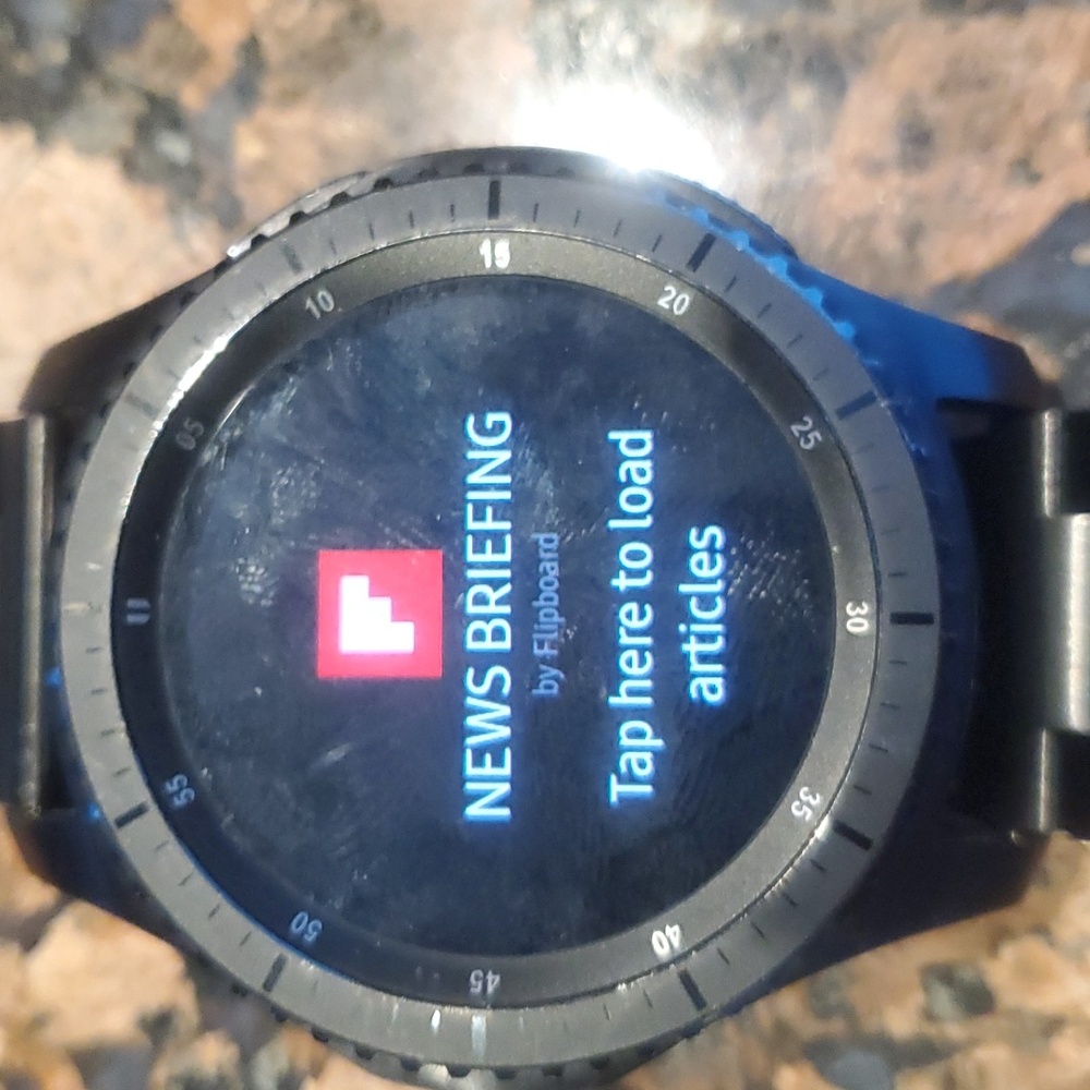 Samsung Gear 3 Frontier 46mm Smart Watch, New Battery & Charger & X-tra Bands - Picture 12 of 16